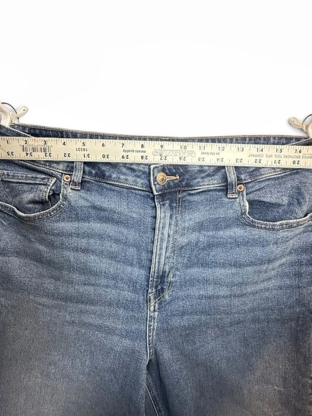 American Eagle Mom Jean Women 16 Regular High Rise Stretch Medium Wash Jeans - Picture 8 of 11